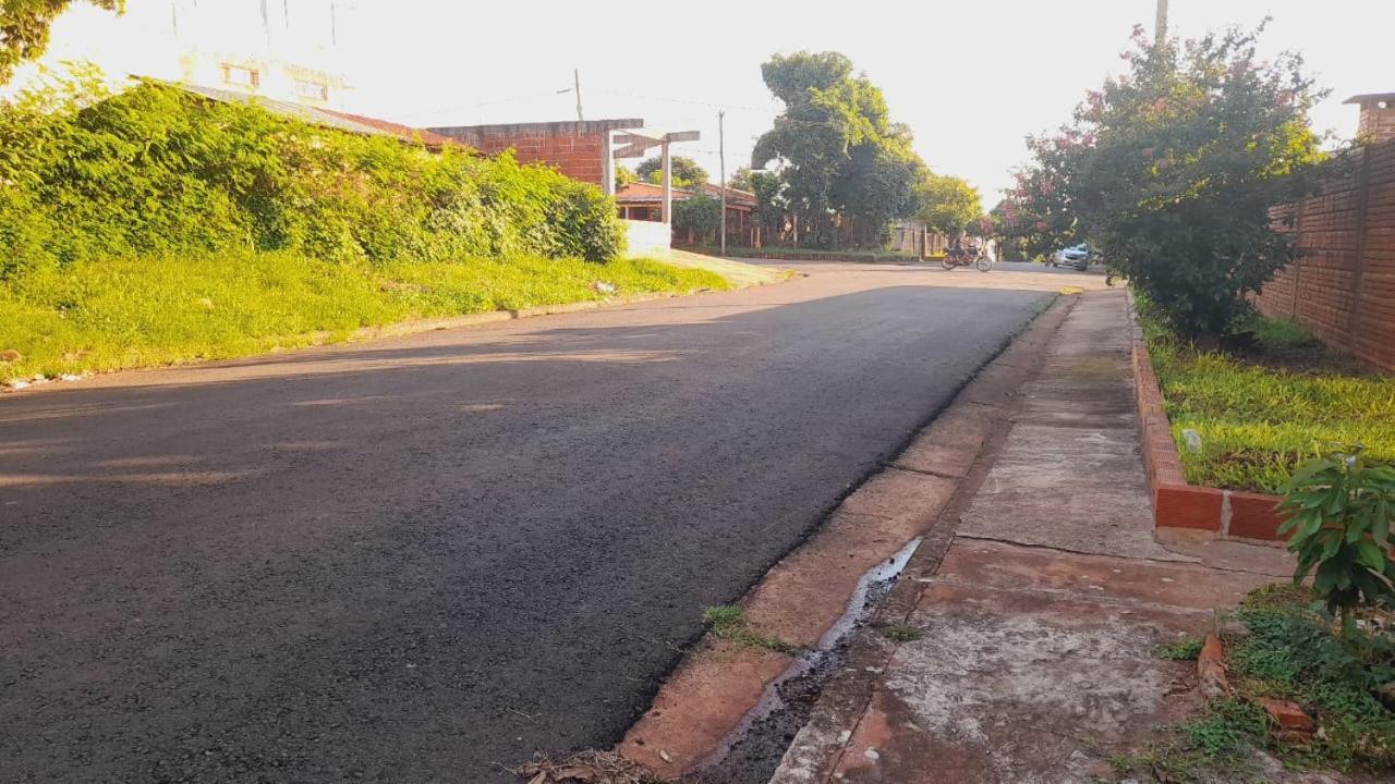Hostel Loli Puerto Iguazú Exteriér fotografie