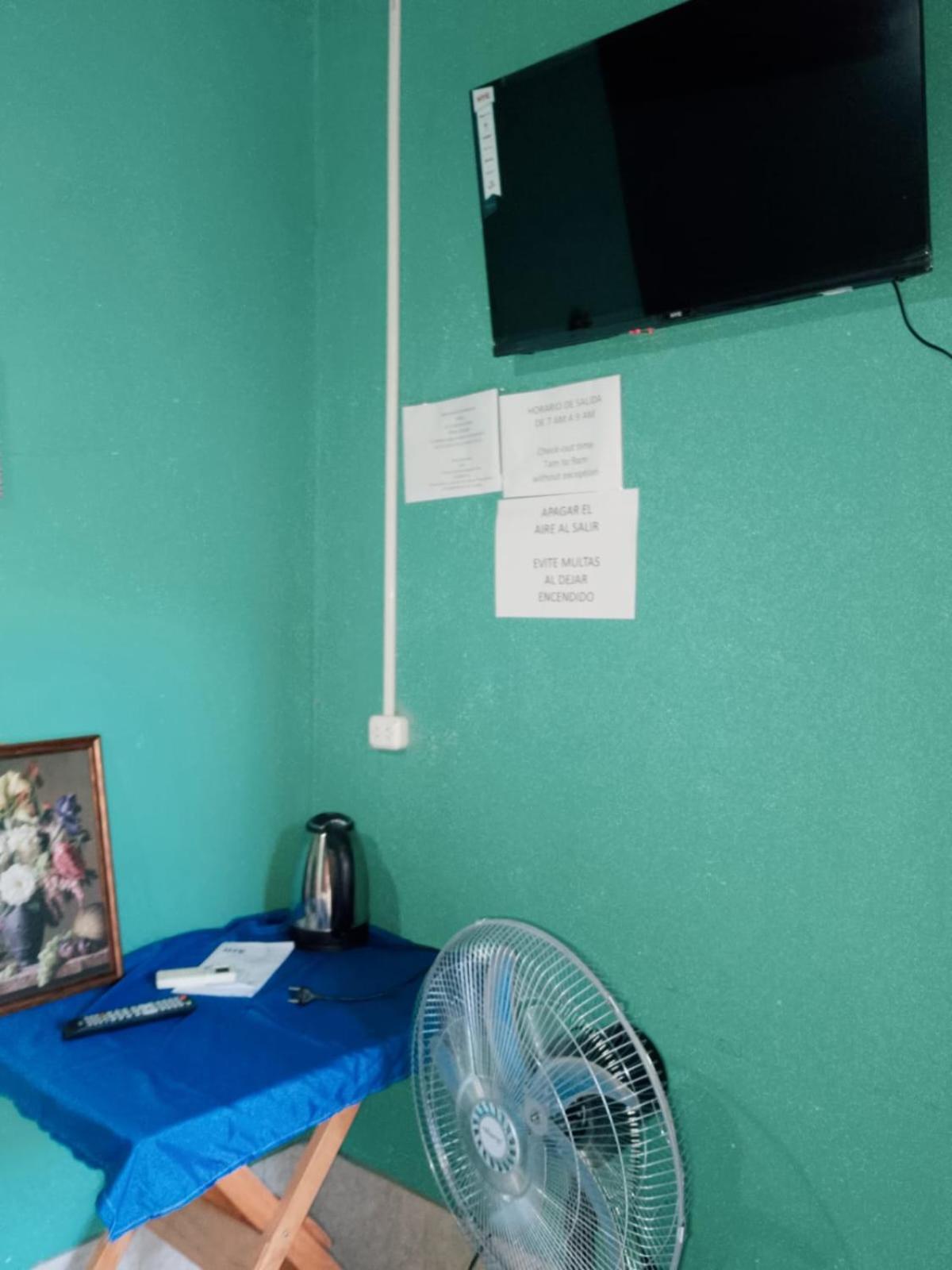 Hostel Loli Puerto Iguazú Exteriér fotografie